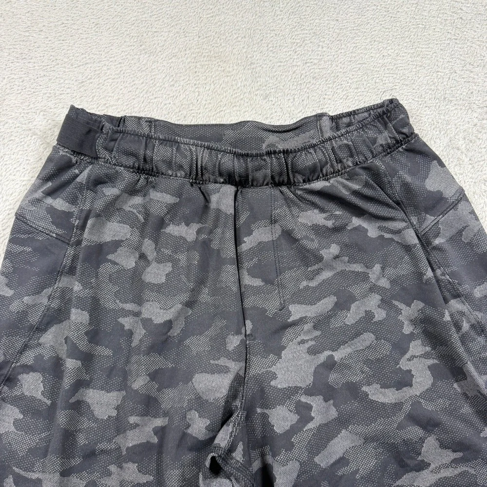 Lululemon Surge Shorts Mens Small Black Camo 6
